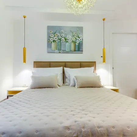 Luxury - City Centar Πανσιόν