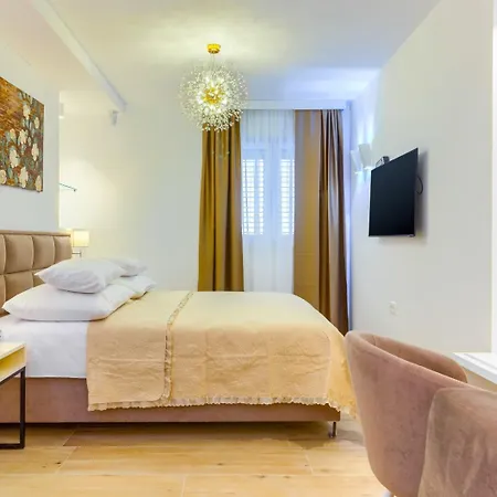 Luxury - City Centar 4* Σπλιτ