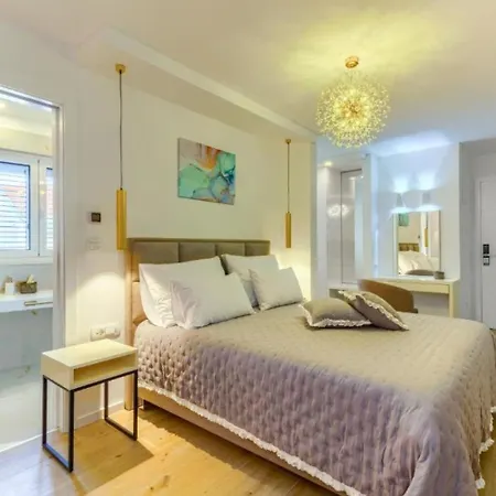 Luxury - City Centar Πανσιόν Σπλιτ