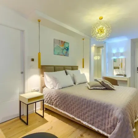 Luxury - City Centar 4* Σπλιτ
